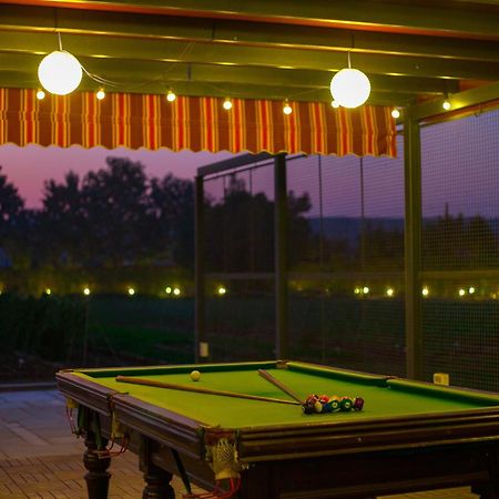 Villa Elivaas Hidden Oasis 4Bhk With Pool, Mud House & Container House Dhauj Exterior foto