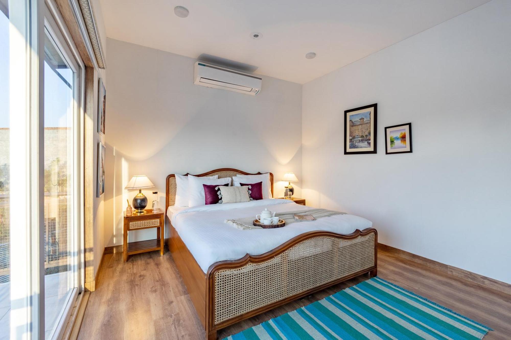 Villa Elivaas Hidden Oasis 4Bhk With Pool, Mud House & Container House Dhauj Exterior foto
