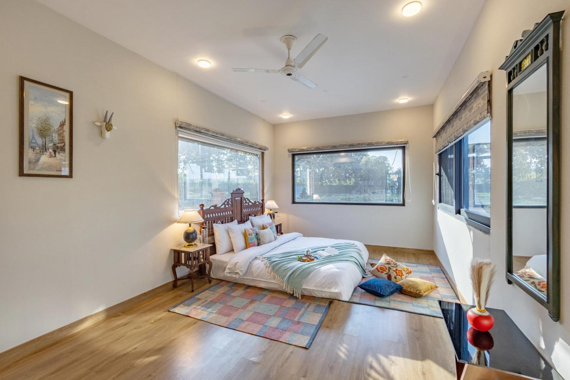 Villa Elivaas Hidden Oasis 4Bhk With Pool, Mud House & Container House Dhauj Exterior foto