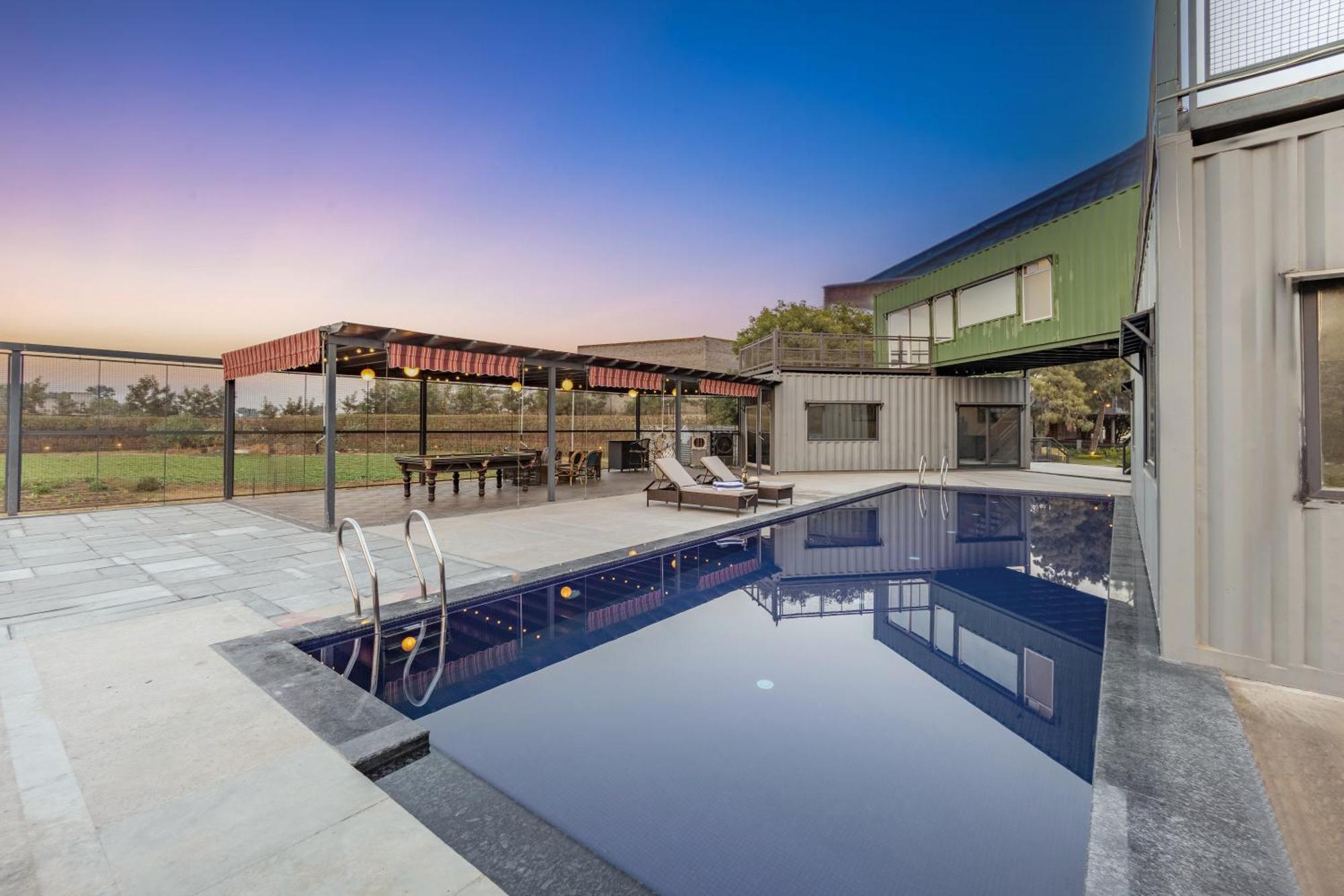 Villa Elivaas Hidden Oasis 4Bhk With Pool, Mud House & Container House Dhauj Exterior foto